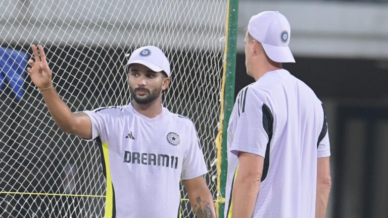 13_India20Practice.jpg