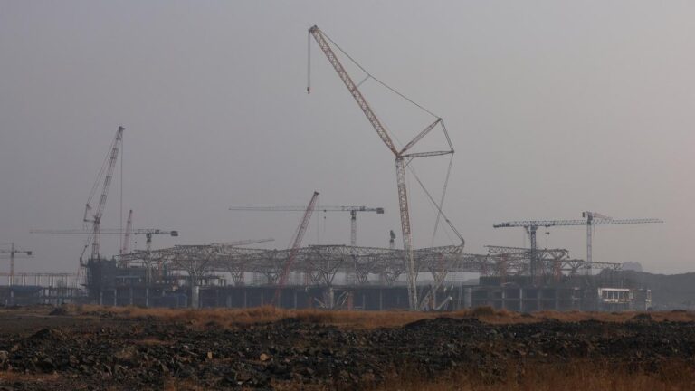 2024-01-12T132341Z_394731658_RC2BG5AQ9ZZ3_RTRMADP_3_INDIA-INFRASTRUCTURE-MUMBAI.JPG