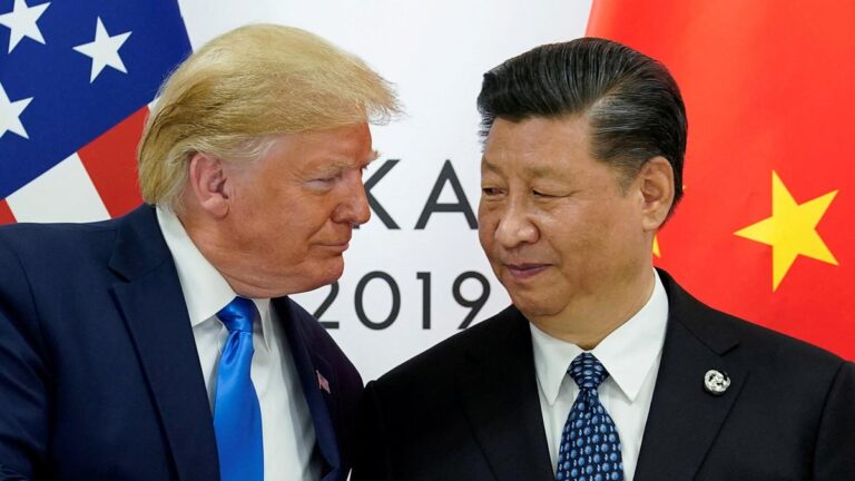 2025-06-02T212812Z_1213227969_RC2KUEADEX07_RTRMADP_3_USA-TRUMP-TARIFFS-CALL.JPG