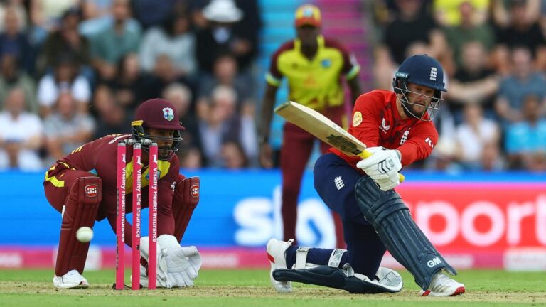 2025-06-10T183001Z_1054393794_UP1EL6A1FDZPN_RTRMADP_3_CRICKET-T20-ENG-WIN.JPG