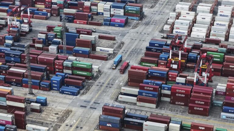 China_Trade_47863.jpg