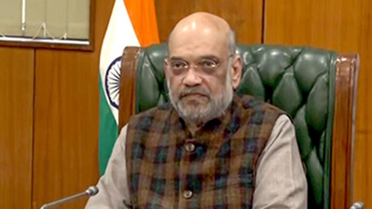 IMG_Amit_Shah_chairs_a_h_2_1_2PC7MA00.jpg
