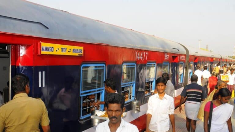 NPBVR_6-4-2012_12-25-44_MANNARGUDITOMANAMUDRAIPASSENGER03.JPG