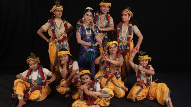 Smitha20Madhav20and20her20team20to20perform20Sirikakolanu20Chinnadi.jpg