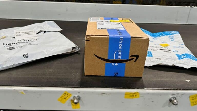 USA-TRUMP-TARIFFS-AMAZON-COM-0_1750748503615_1750748514901.JPG