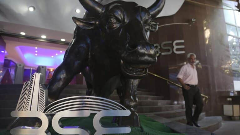 vbk-stock-sensex-bull1.jpeg